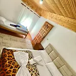 Гостевой дом Lokthi Guesthaose Тети